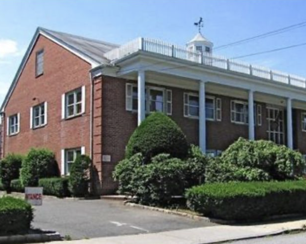 14 Vanderventer Avenue, Port Washington NY — medical office building investment